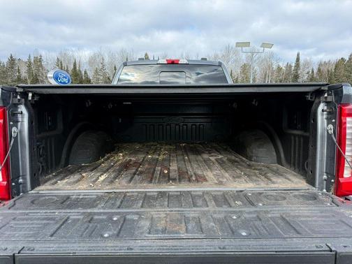 2025 Ford F-350 Lariat Super Duty