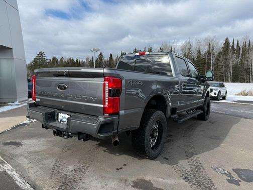 2025 Ford F-350 Lariat Super Duty