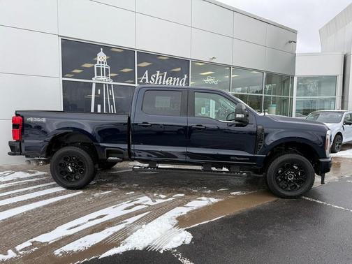 2025 Ford F-350 Lariat Super Duty