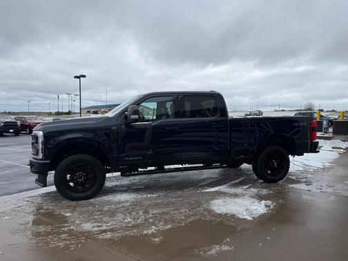 2025 Ford F-350 Lariat Super Duty