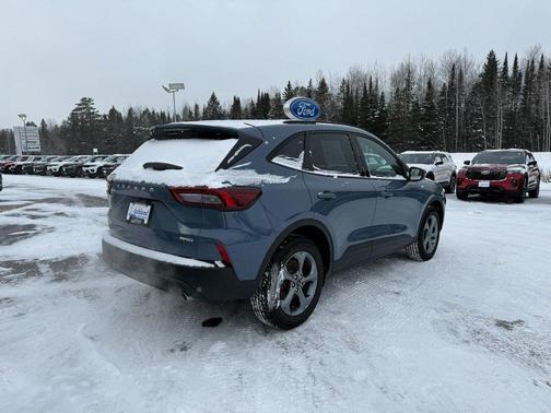 2025 Ford Escape ST-Line Select