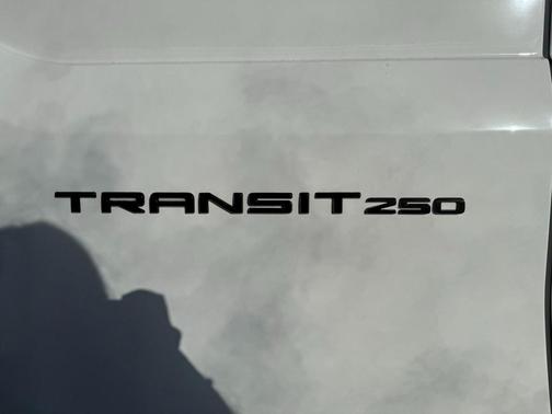 2026 Ford Transit-250 148 WB Medium Roof Cargo