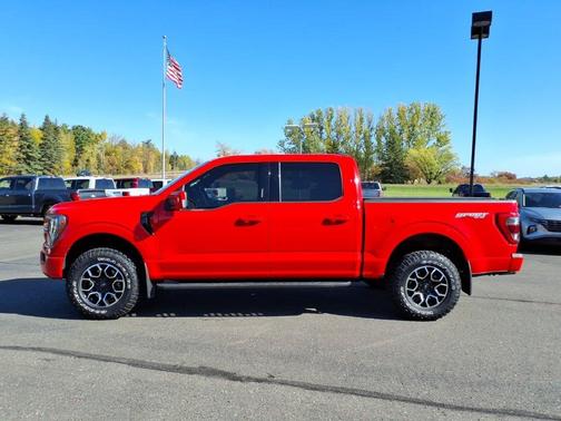 Race Red 2022 Ford F-150 XLT