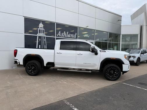 2022 GMC Sierra 2500 Denali