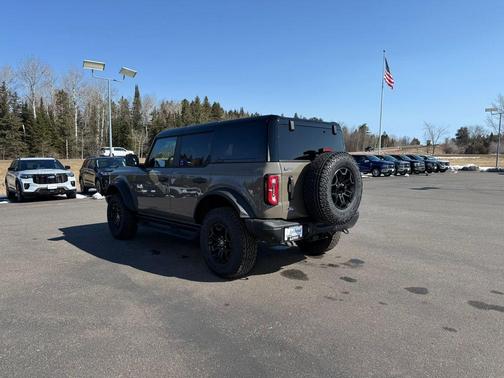 Gray 2026 Ford Bronco Badlands