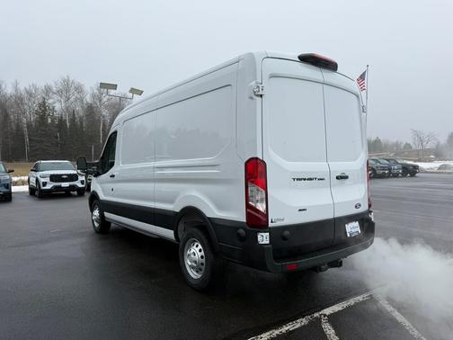 Oxford White 2026 Ford Transit-250 148 WB Medium Roof Cargo