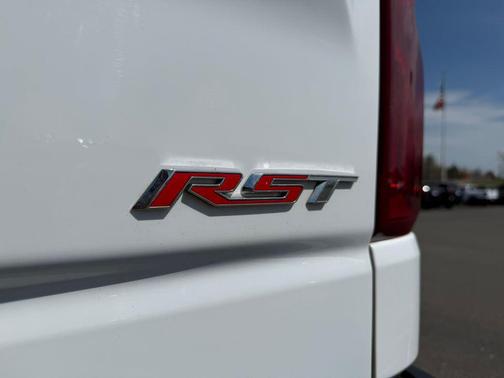 Summit White 2021 Chevrolet Silverado 1500 RST