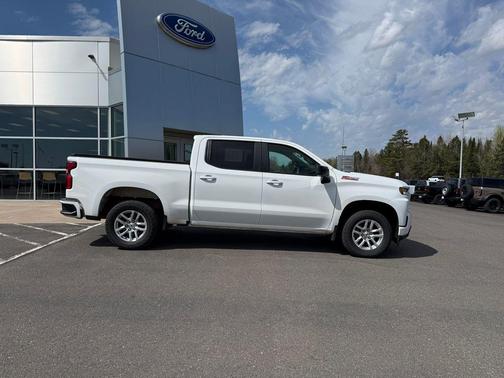 Summit White 2021 Chevrolet Silverado 1500 RST