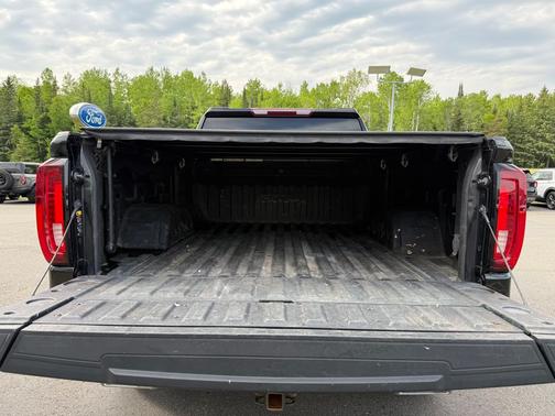 Onyx Black 2022 GMC Sierra 1500 AT4