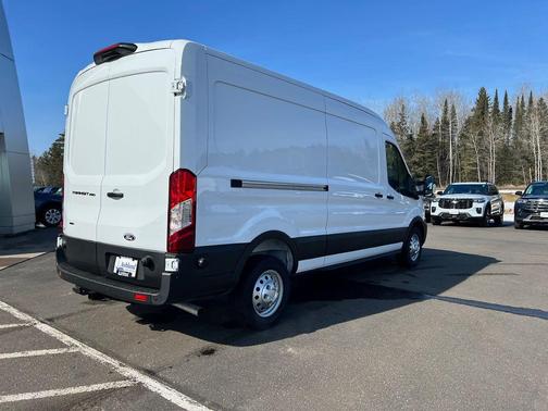 Oxford White 2026 Ford Transit-250 148 WB Medium Roof Cargo