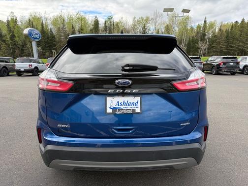 Blue Metallic 2024 Ford Edge SEL