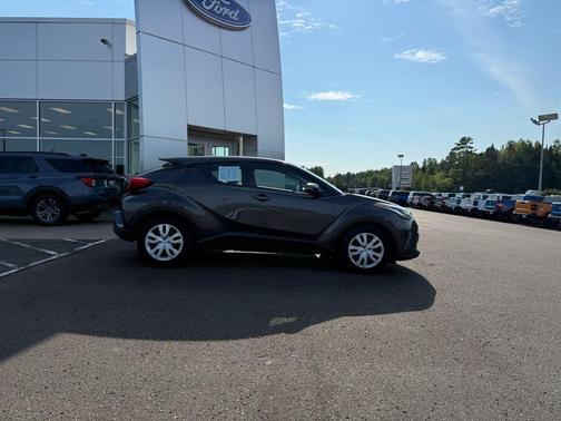 Magnetic Gray Metallic 2021 Toyota C-HR LE