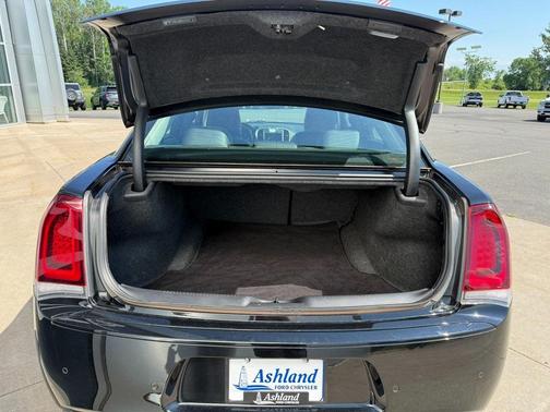 2022 Chrysler 300 Touring L