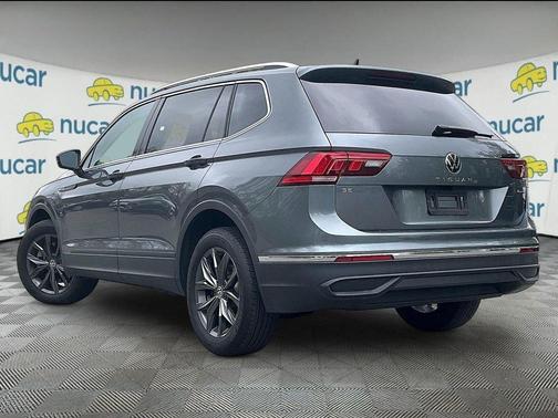 Platinum Gray Metallic 2023 Volkswagen Tiguan 2.0T SE