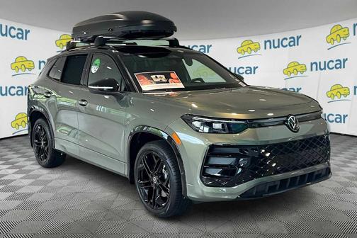 2025 Volkswagen Tiguan 2.0T SE R-Line Black
