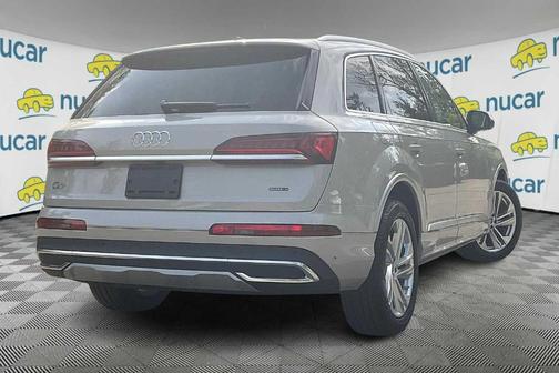 2022 Audi Q7 55 Premium Plus
