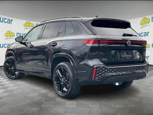 2025 Volkswagen Tiguan 2.0T SE R-Line Black