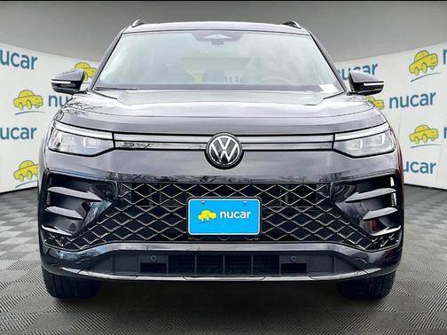 2025 Volkswagen Tiguan 2.0T SE R-Line Black