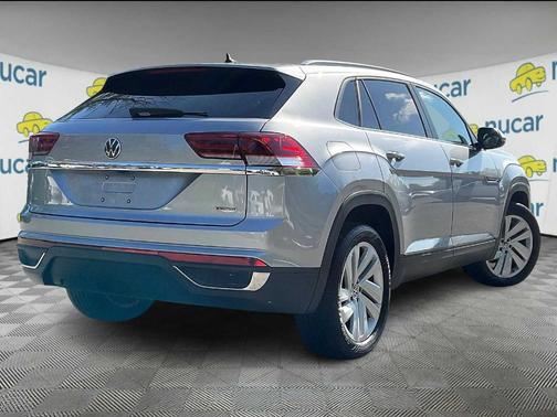 2022 Volkswagen Atlas Cross Sport 2.0T SE w/Technology
