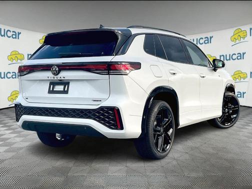 2025 Volkswagen Tiguan 2.0T SE R-Line Black