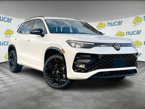 2025 Volkswagen Tiguan 2.0T SE R-Line Black
