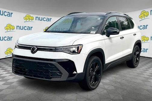 2025 Volkswagen Taos 1.5T SE Black