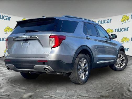 Iconic Silver Metallic 2023 Ford Explorer Limited