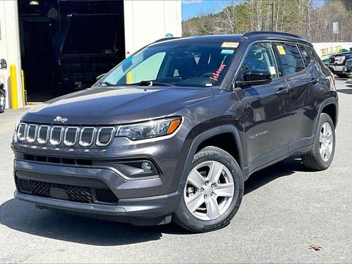 Gray 2022 Jeep Compass Latitude