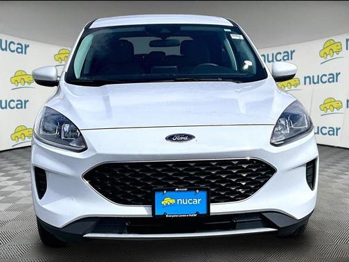 White 2021 Ford Escape SE