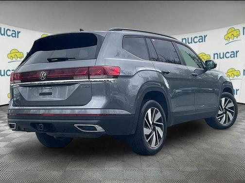 Platinum Gray Metallic 2025 Volkswagen Atlas 2.0T SE