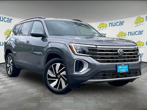 Platinum Gray Metallic 2025 Volkswagen Atlas 2.0T SE
