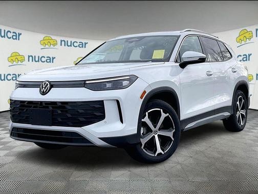 Pure White 2026 Volkswagen Tiguan 2.0T SE