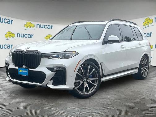 Mineral White Metallic 2021 BMW X7 M50i