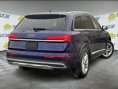 2022 Audi Q7 45 Premium