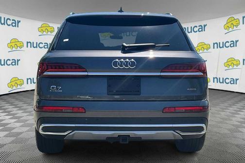 2023 Audi Q7 45 Premium Plus