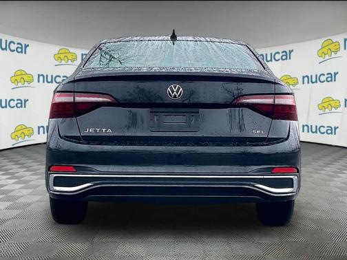 Deep Black Pearl Effect 2022 Volkswagen Jetta 1.5T SEL