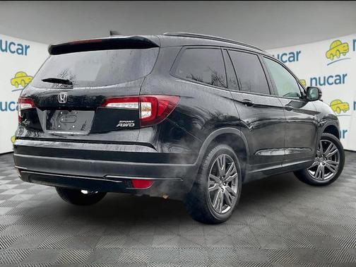 Crystal Black Pearl 2022 Honda Pilot Sport