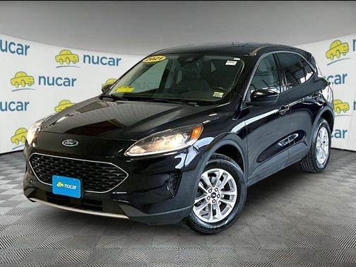 Blue 2021 Ford Escape SE