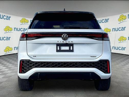 Opal White Pearl 2026 Volkswagen Tiguan 2.0T SE R-Line Black