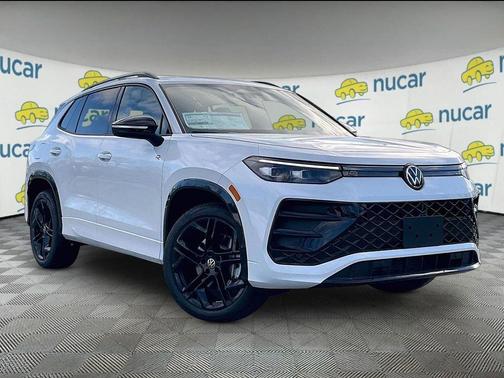 Opal White Pearl 2026 Volkswagen Tiguan 2.0T SE R-Line Black