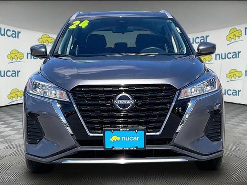 Gun Metallic 2024 Nissan Kicks SV
