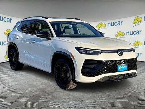 2025 Volkswagen Tiguan 2.0T SE R-Line Black