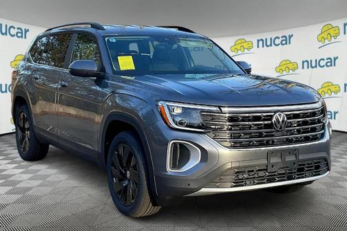 2025 Volkswagen Atlas 2.0T SE