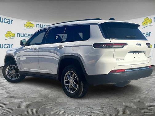 2022 Jeep Grand Cherokee L Laredo