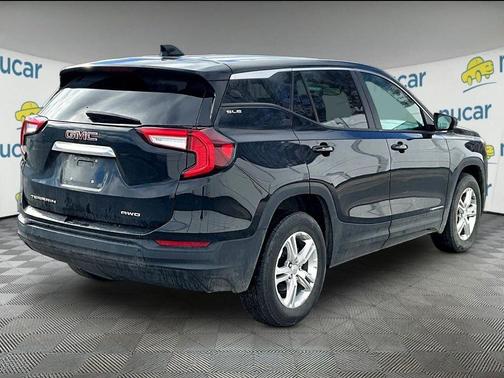 Black 2024 GMC Terrain SLE
