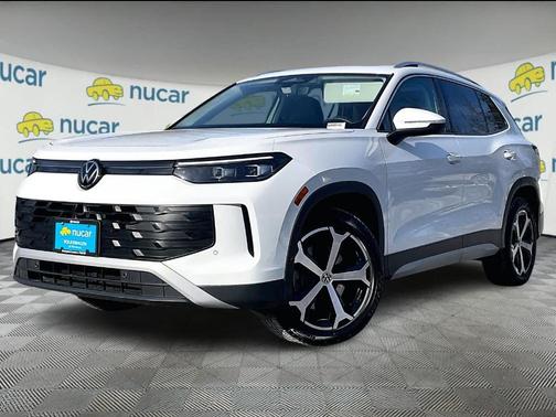 2025 Volkswagen Tiguan 2.0T SE