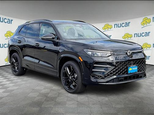 2025 Volkswagen Tiguan 2.0T SE R-Line Black