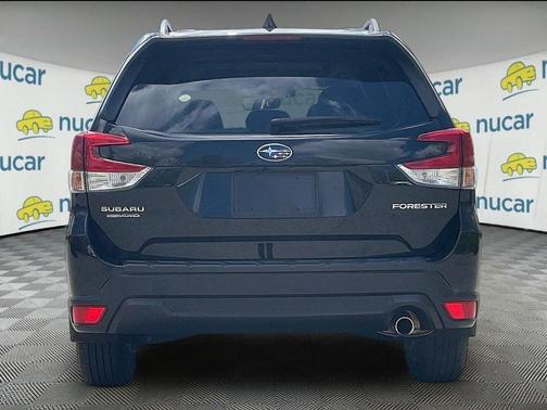 Crystal Black Silica 2019 Subaru Forester Limited