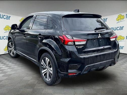 Black 2025 Mitsubishi Outlander Sport 2.0 ES