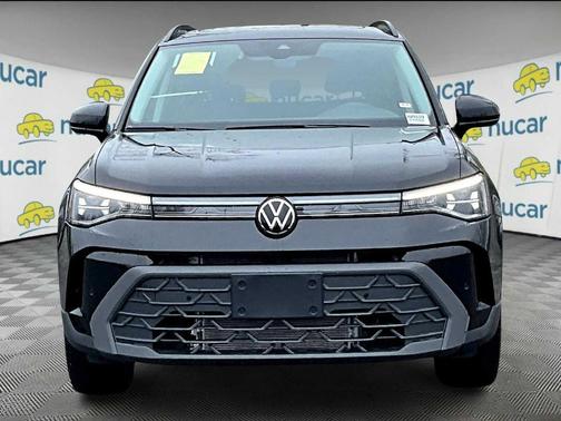 2025 Volkswagen Taos 1.5T SE Black